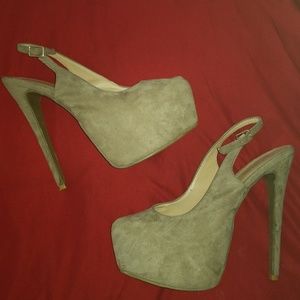 Tan sling back 6" heels